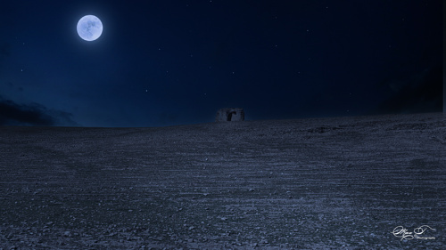 Night landscape near Tazade, Iraqi Kurdistan, showing a small stone ruin silhouetted on a hilltop under a bright full moon and starry sky, close to the Mahmud Pasha al-Jaf palace ruins